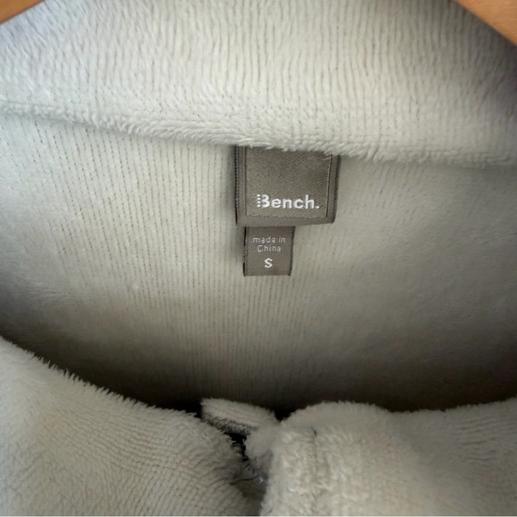 Bench Light Gray High-Collar Jacket – Size Small - Picture 2 of 8